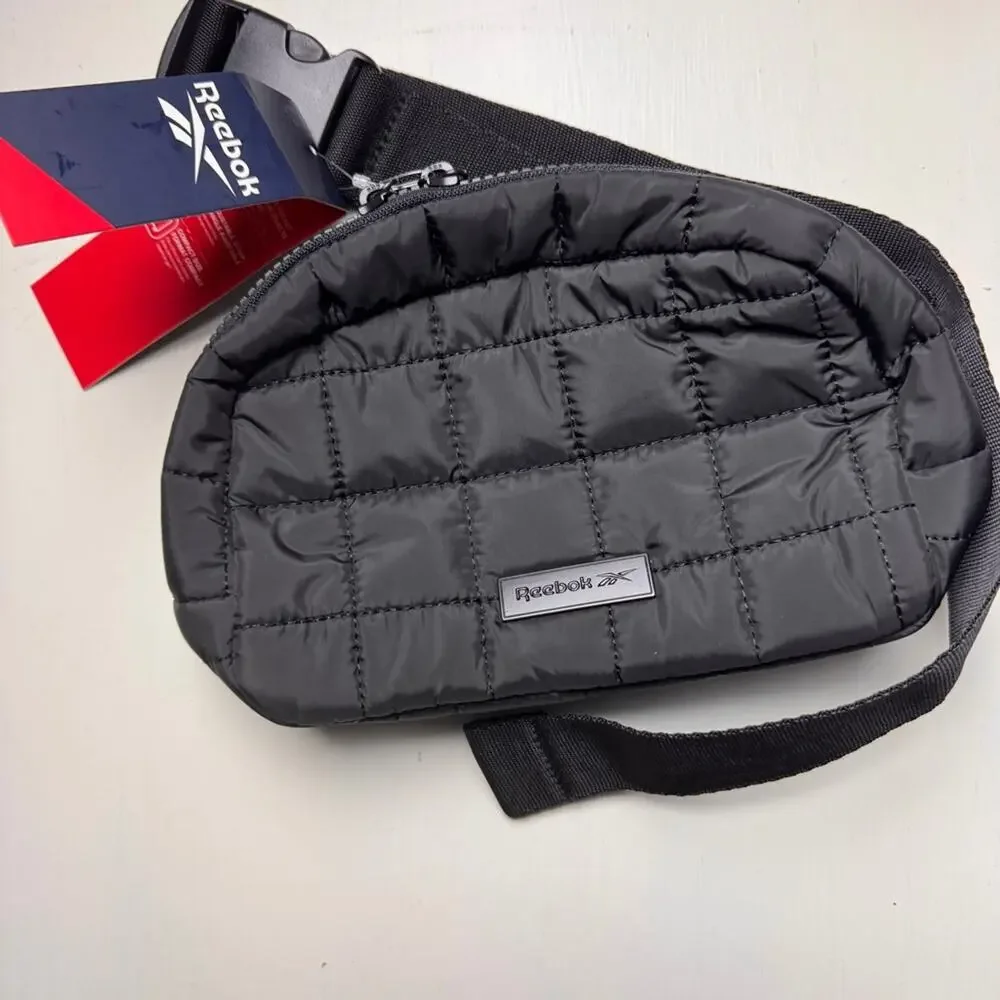 Reebok Trendy Fashionable Lightweight Black Fanny Pack Case Sz 1.6 L NWT